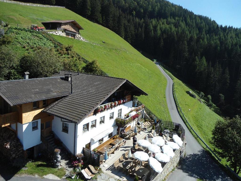 Gasthaus Oberkirn Schenna Εξωτερικό φωτογραφία