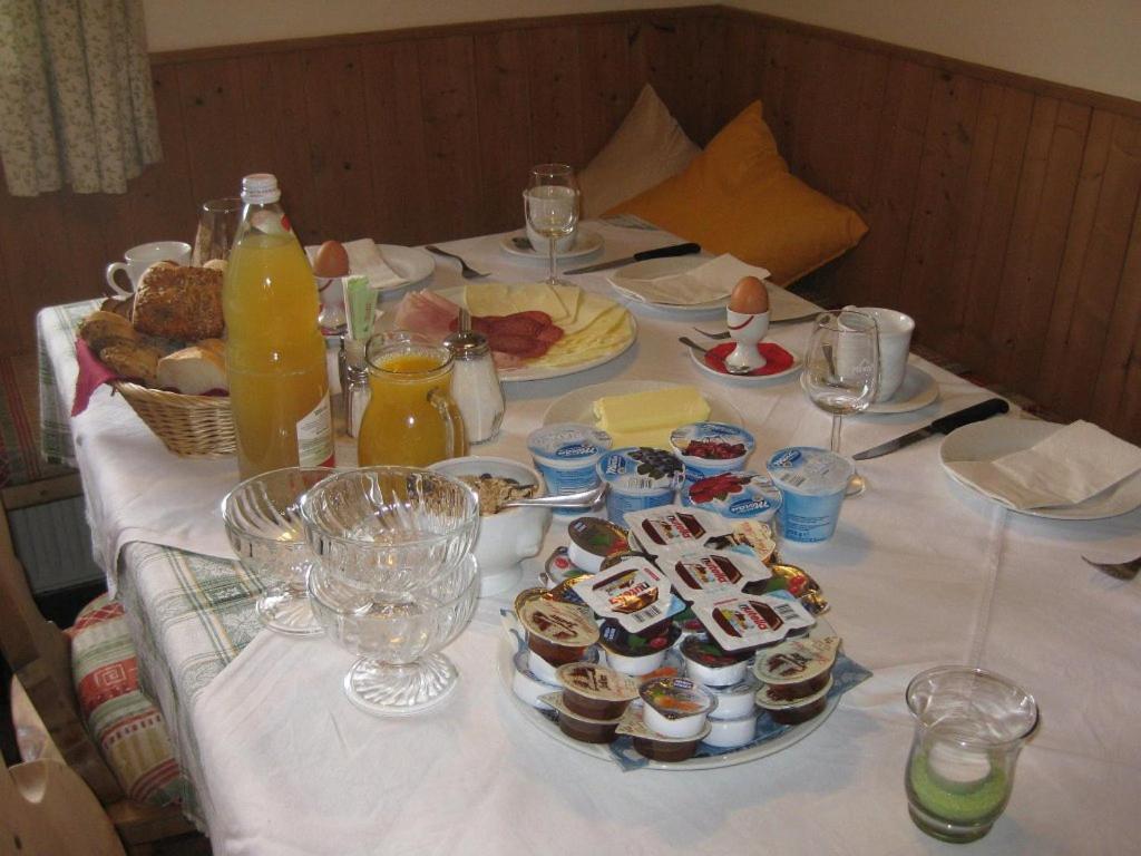 Gasthaus Oberkirn Schenna Εξωτερικό φωτογραφία